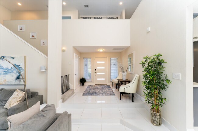 Foto del edificio - 8311 Amber Cove Dr