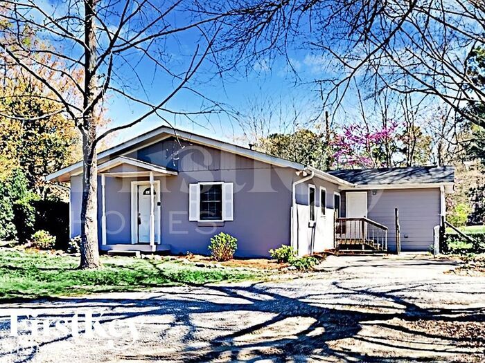 Primary Photo - 421 Ozora Rd