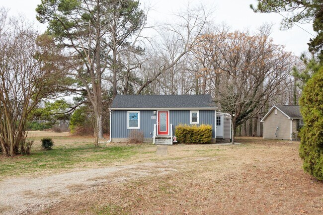 Foto del edificio - 2 Bedroom, 1 Bath Rental in North Chesterfield ***Available Early May***