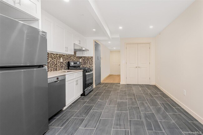 Foto del edificio - 3641 Johnson Ave