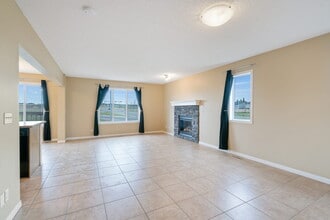 Building Photo - 59 Bridlecrest Gardens SW