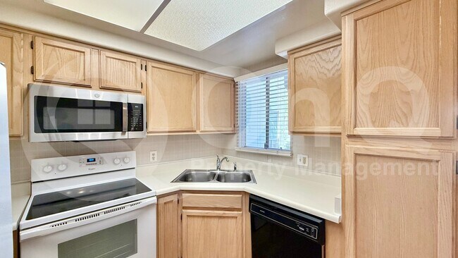 Foto del edificio - 1825 W Ray Rd