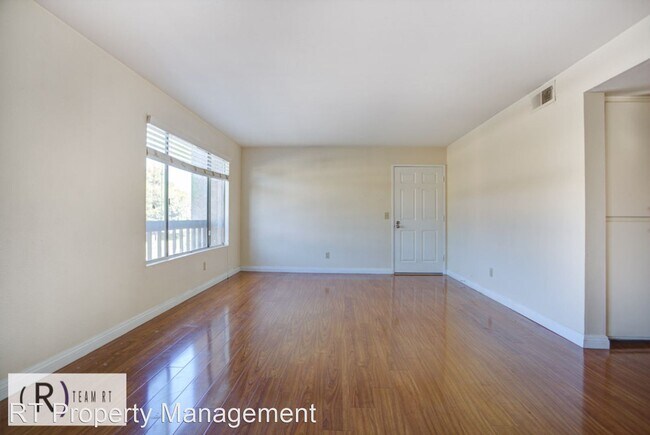 Building Photo - 2 br, 2 bath House - 830 N Dalton Ave #108