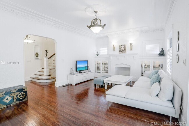 Foto del edificio - 178 NE 45th St
