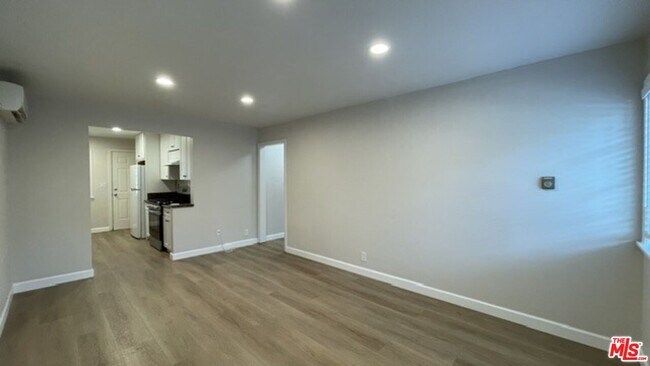 Foto del edificio - 4110 Ocean View Blvd
