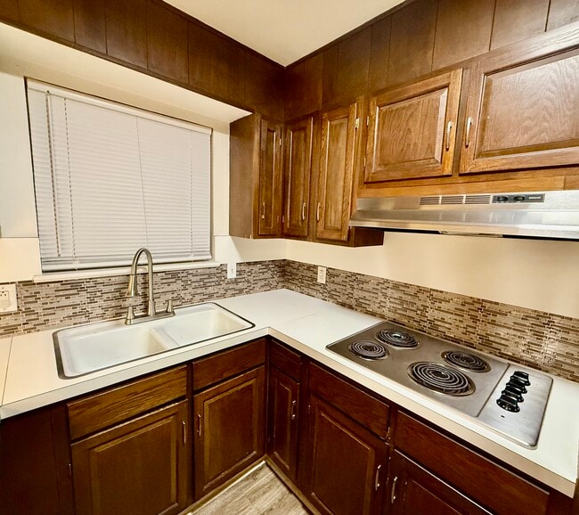 Foto del edificio - 1000 Hillyer St