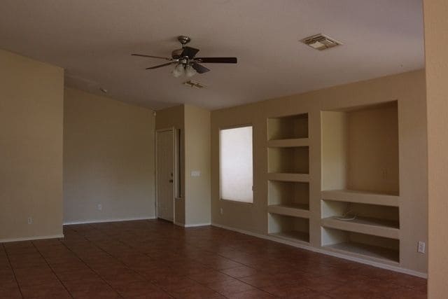 Building Photo - 16594 N 162nd Dr