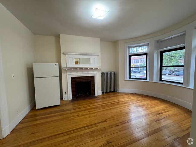 Building Photo - 39 Brighton Ave
