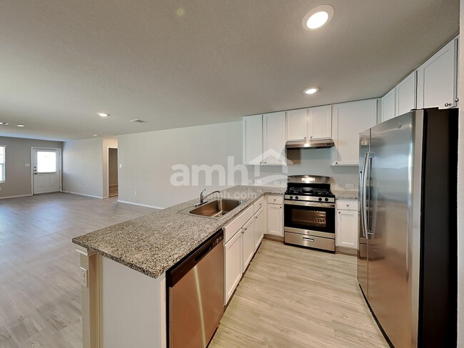 Building Photo - 10419 Varmus Dr