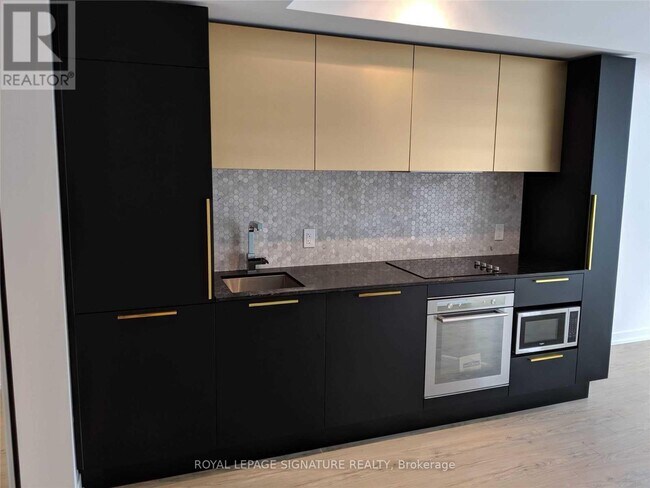 Photo du bâtiment - 85 Wood St