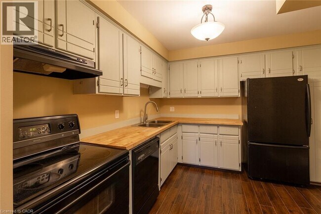 Photo du bâtiment - 58 Romy Crescent