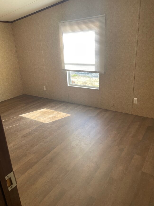 Building Photo - 2068 Krist Ln