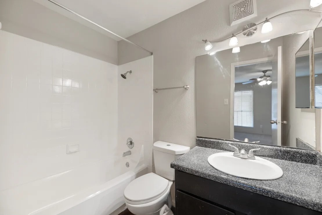 Primary Photo - 2800 Ashford Trail Dr