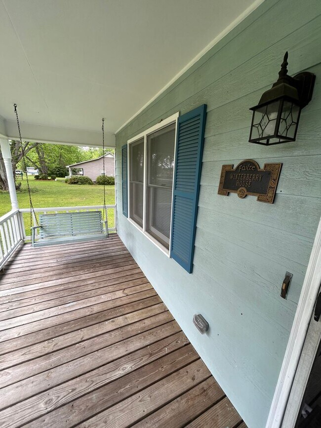 Foto del edificio - 2031 Winterberry Rd