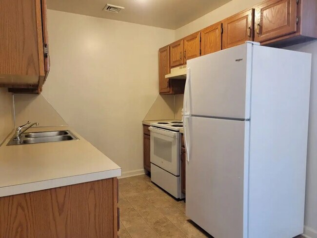 Foto del edificio - 1523 Lincoln Heights Ave