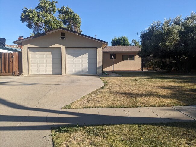 Foto del edificio - 3161 W Swift Ave