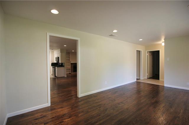 Building Photo - 114 St Lukes Dr