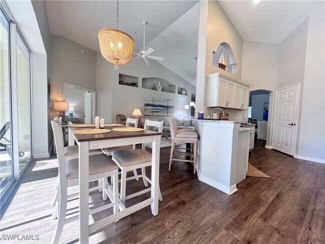 Foto del edificio - 25240 Pelican Creek Cir