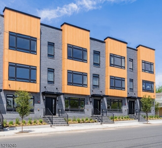 Foto principal - 707 S 16th St