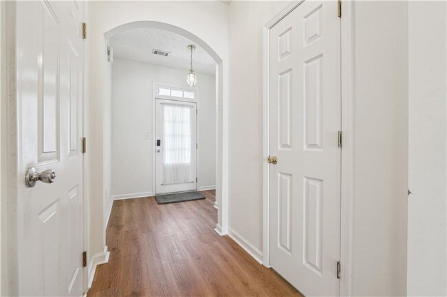 Foto del edificio - 3812 Dandridge Dr