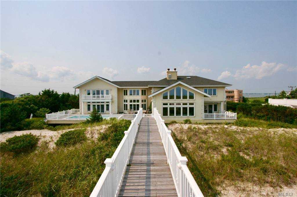Primary Photo - 605 Dune Rd