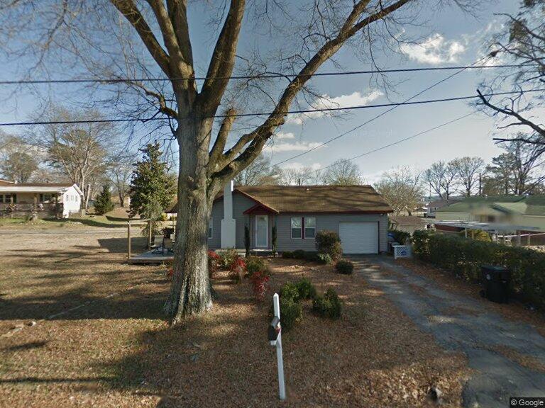 Primary Photo - 1710 State St