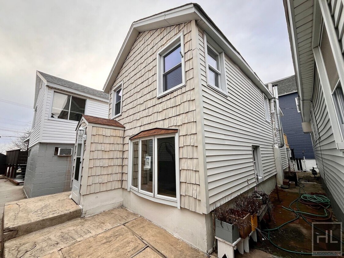 SCHUYLER TERRACE Room for Rent in The Bronx, NY