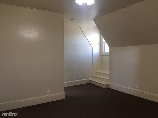 Building Photo - 1 br, 1 bath Apartment - 114 Westervelt Ave.
