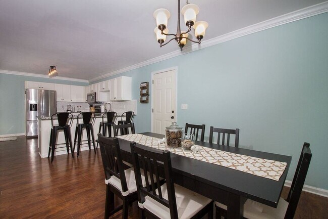 Foto del edificio - Lovely 3 Bedroom 2.5 Bath home in Anderson!!