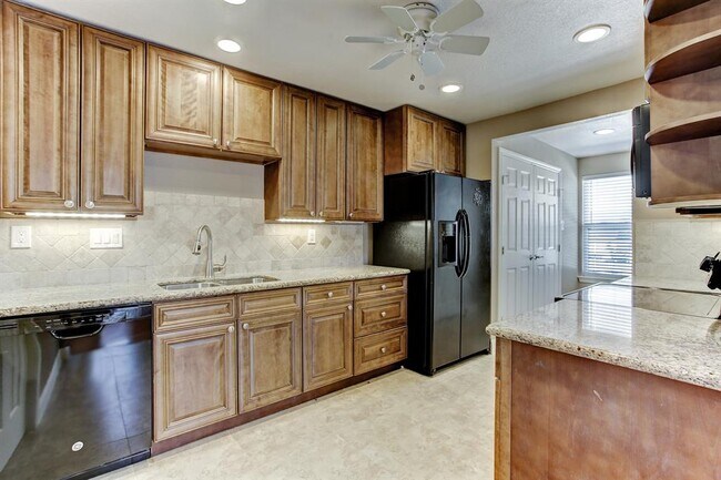 Foto del edificio - 3922 Law St