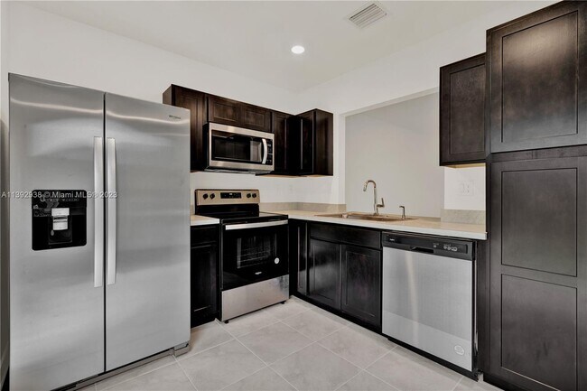 Foto del edificio - 449 NE 5th St