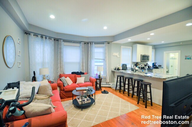 Foto del edificio - 62 Mapleton St