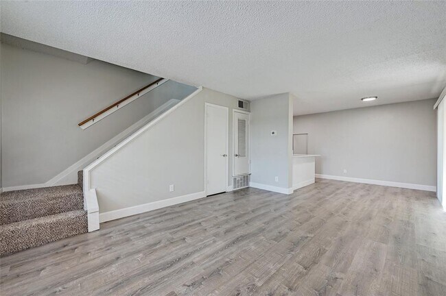 Foto del edificio - 1200 Banister Ln