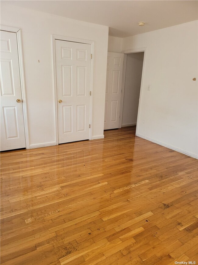 Building Photo - 101-11 95th St