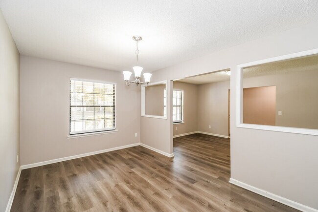 Building Photo - 9644 Bayou Bluff Dr