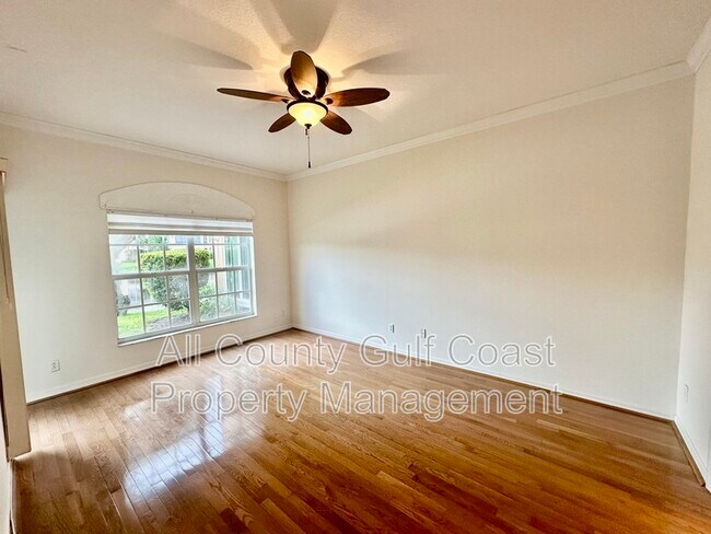Building Photo - 401 Gondola Park Dr