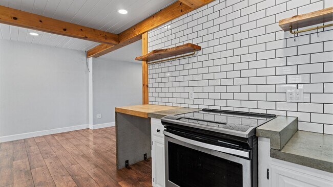 Foto del edificio - 3 Bedroom home in Winters