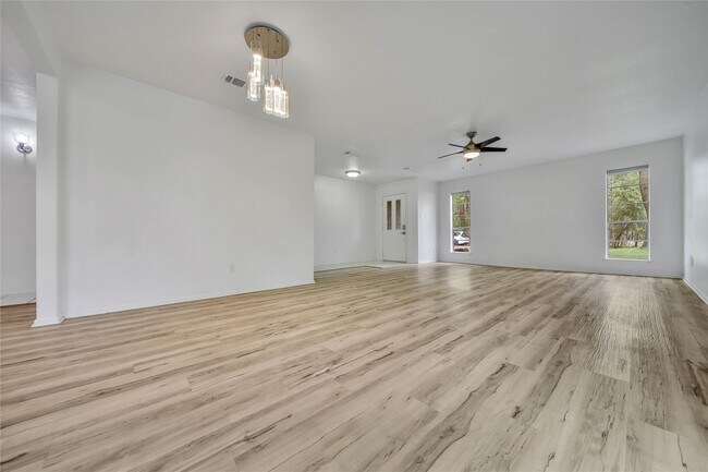 Foto del edificio - 26 Green Field Pl