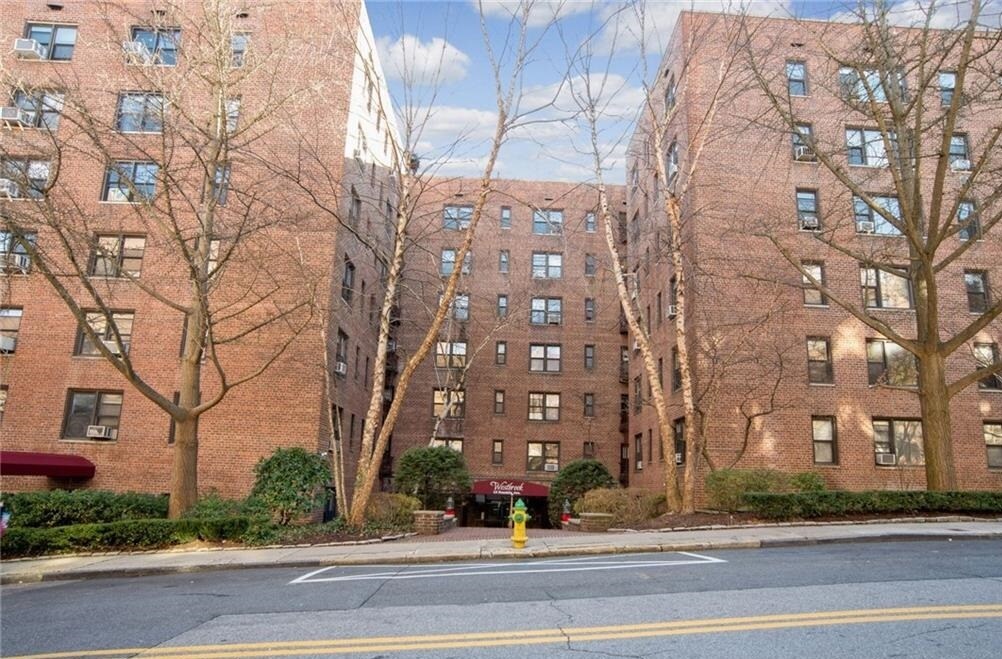 Foto principal - 10 Franklin Ave