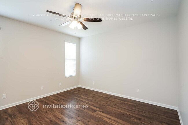 Foto del edificio - 826 Kennear Ln