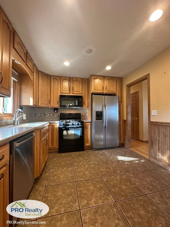 Foto del edificio - 3 Bedroom Home in Crystal