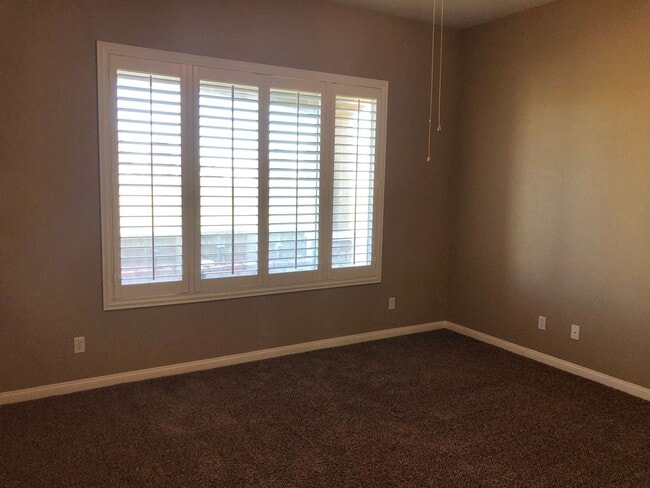 Building Photo - 2Bedroom 2Bathroom Home in the 55+ community!