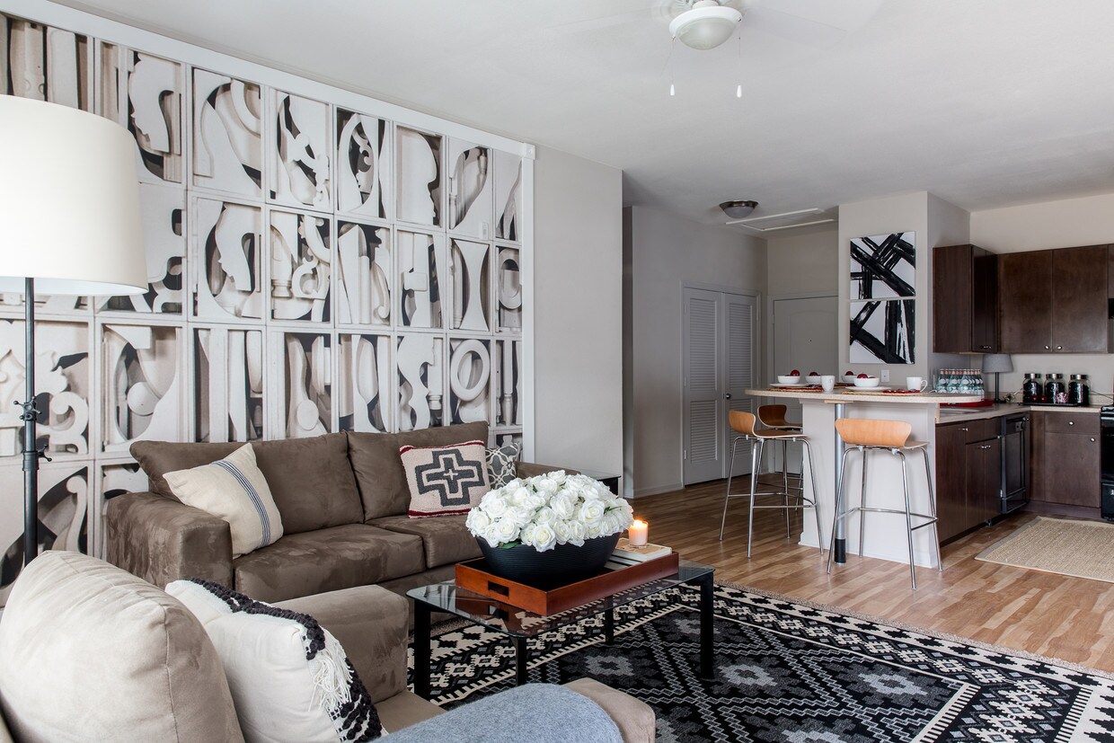 Campus Quarters Apartments 1773 Ennis Joslin Rd Corpus Christi, TX