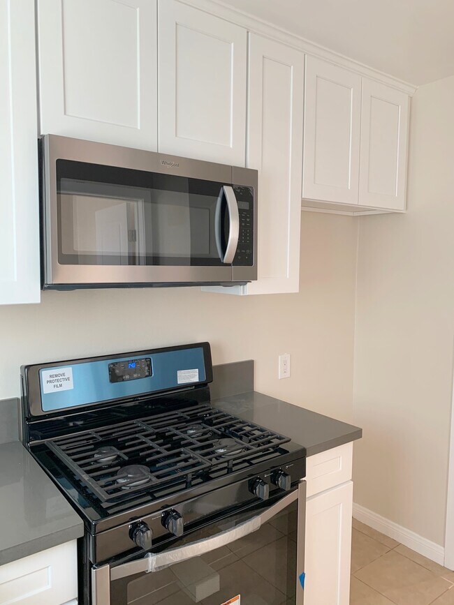 Foto del edificio - 6735 Whitsett Ave