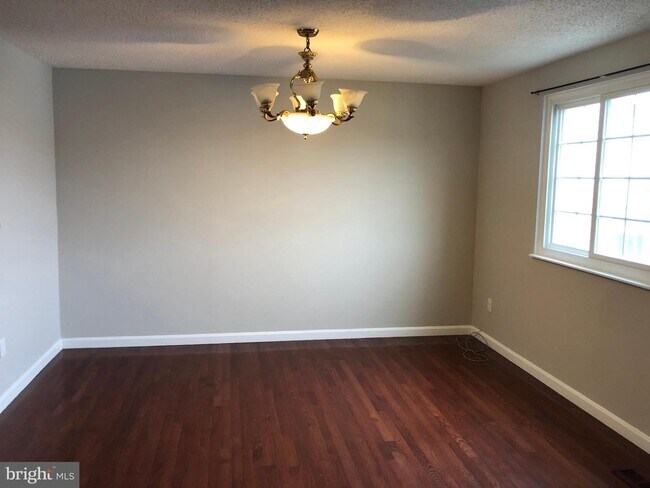 Building Photo - 3472 Belfry Ln