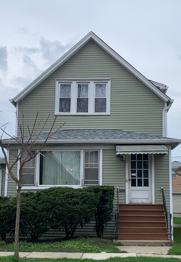 1107 Circle Ave Unit 1, Forest Park, IL 60130 Condo for Rent in