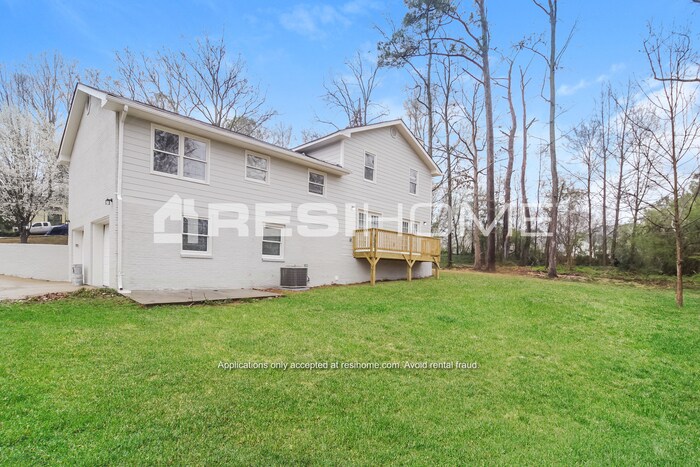 Building Photo - 4100 Windrock Dr