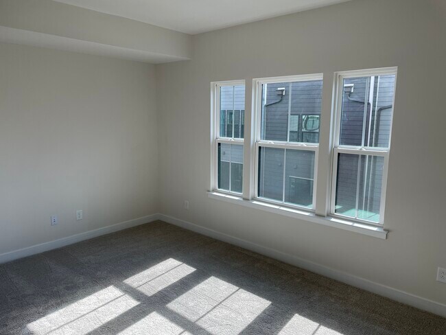 Foto del edificio - 1302 Gleason Way