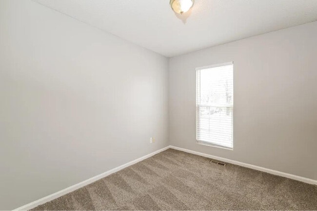 Building Photo - 131 Wayne Ave