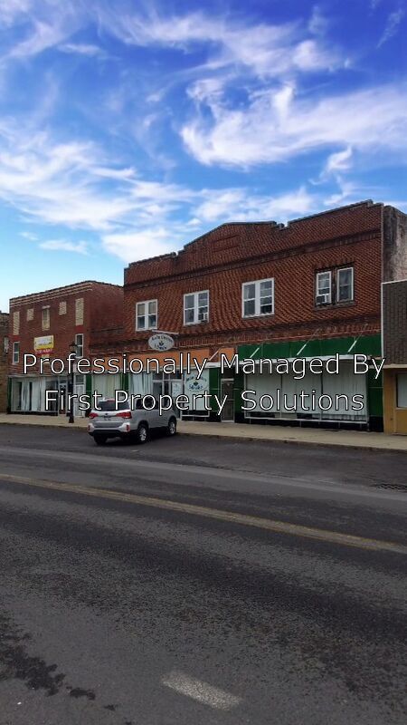 Primary Photo - 200 W Main St